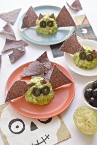 Guacamole Bats The spooktacular way to serve up appetizers to your guests