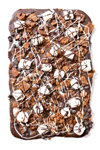 S'Mores Chocolate Bark: An allergen-friendly campfire treat!